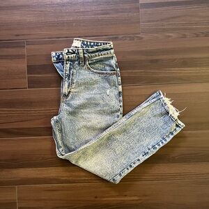 A&F The Mom High Rise Curve Love Jeans
